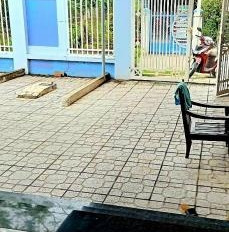 Chính chủ kẹt tiền bán nhà có diện tích rộng 150 m2 vào ở luôn giá tốt chỉ 2 tỷ vị trí tiện lợi Đường Nguyễn Văn Rốp, Tỉnh Tây Ninh nhà có tất cả 2 ph...-02