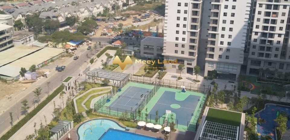 Bán căn hộ tổng diện tích là 133m2 vị trí đặt ngay Tân Phú, Quận 7 vào ở luôn giá rẻ bất ngờ chỉ 8 tỷ