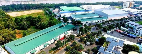 Vị trí thuận lợi tọa lạc ngay trên Phú Thuận, Quận 7 cho thuê kho bãi 1000m2 thuê ngay với giá phải chăng 10 triệu/tháng lh xem trực tiếp-02