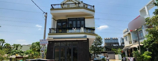 Bán nhà ngay An Phú, Thuận An bán ngay với giá thực tế chỉ 4.8 tỷ diện tích chuẩn 95.4m2 trong căn nhà này gồm 3 PN-02