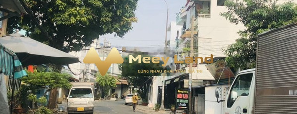 Cho thuê nhà có diện tích chuẩn 78m2 tọa lạc ngay trên Lê Cao Lãng, Phú Thạnh thuê ngay với giá đề xuất 10 triệu/tháng, ngôi nhà có 2 PN, 1 WC-02