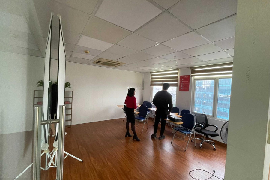 Vị trí nằm ở Hoàng Quốc Việt, Hà Nội cho thuê sàn văn phòng 140m2 nội thất bố trí hợp lý Cơ bản-01