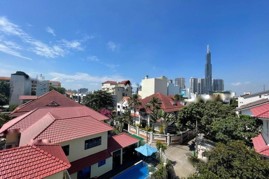 Căn nhà gồm có tất cả 6 phòng ngủ, bán biệt thự diện tích thực là 285m2 giá bán cực rẻ 55 tỷ vị trí đặt ở trong Quận 2, Hồ Chí Minh-01