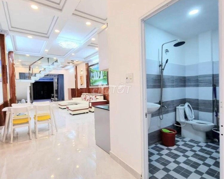 Nhà 3 phòng ngủ bán nhà giá bán cơ bản 1.95 tỷ có diện tích chung là 80m2 mặt tiền tọa lạc gần Xuân Thới Thượng, Hồ Chí Minh-01