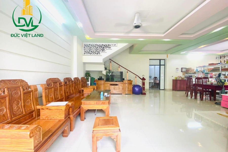 Cần bán nhà vị trí thuận lợi nằm trên Nguyễn Duy Trinh, Lào Cai. Diện tích 156,8m2-01