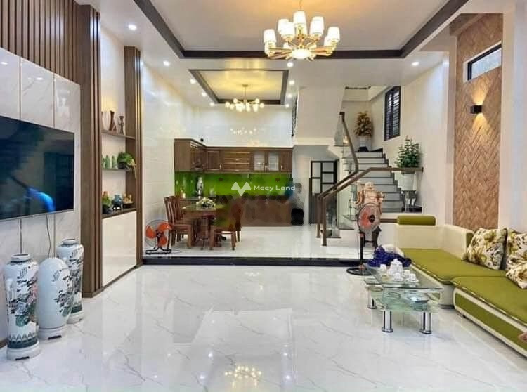Nhà nhìn chung có 4 phòng ngủ bán nhà bán ngay với giá cực êm 2.6 tỷ diện tích khoảng 32m2 vị trí đặt nằm ngay Minh Khai, Minh Khai-01