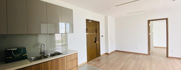 Tổng quan căn hộ này gồm có 3 PN, cho thuê căn hộ vị trí thuận lợi ngay trên Nguyễn Văn Linh, Hồ Chí Minh, 2 WC giá mềm sinh viên-03