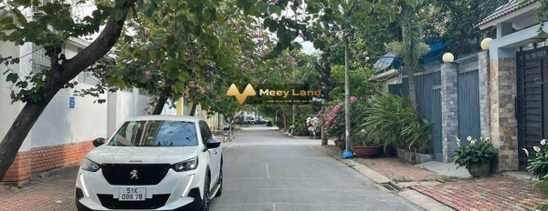 Vị trí nằm trên Phú Thuận, Quận 7 bán nhà giá bán cực tốt từ 17.2 tỷ có diện tích chính 160m2 trong nhà này gồm có 5 PN khách có thiện chí liên hệ nga...-02