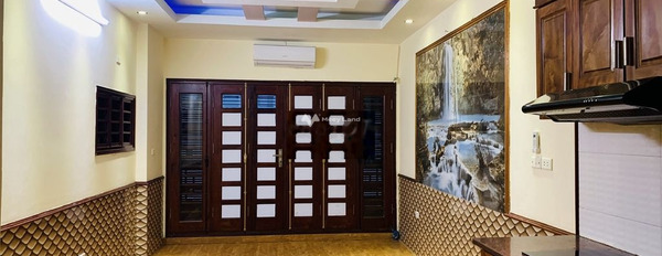 Mặt tiền tọa lạc ở Hồ Tùng Mậu, Nam Từ Liêm cho thuê sàn văn phòng có diện tích gồm 60m2-03
