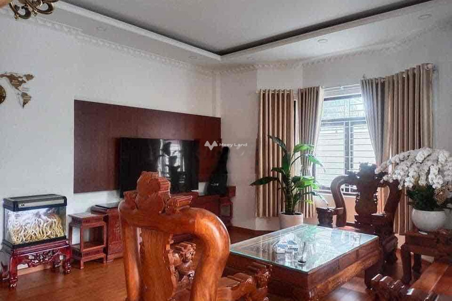 Căn nhà gồm 6 phòng ngủ bán nhà bán ngay với giá cực mềm 15.99 tỷ diện tích chuẩn 180m2 vị trí mặt tiền tọa lạc gần Nguyễn Đình Khơi, Hồ Chí Minh-01