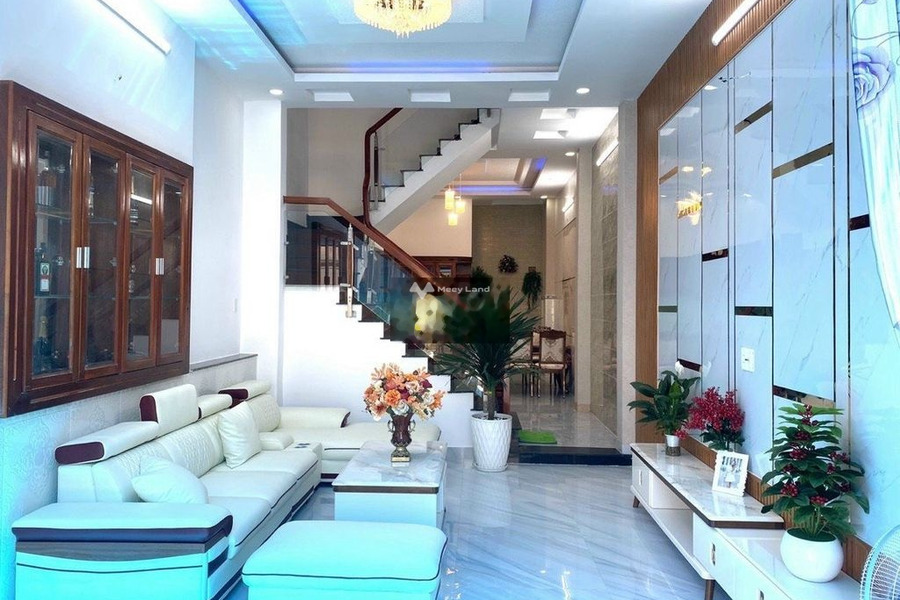 Nhà có 4 phòng ngủ bán nhà bán ngay với giá bất ngờ từ 3.65 tỷ diện tích khoảng 50m2 ngay Phú Nhuận, Hồ Chí Minh-01