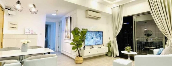 Bán chung cư vị trí cực kì thuận lợi ngay tại Quận 1, Hồ Chí Minh, căn hộ nhìn chung gồm 3 phòng ngủ, 2 WC lh tư vấn thêm-02