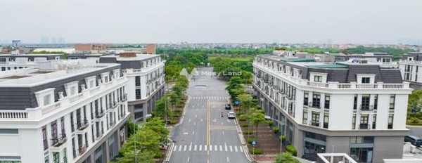 Bán biệt thự diện tích sàn là 184m2 bán ngay với giá tốt chỉ 22.08 tỷ vị trí tại Long Biên, Hà Nội, hướng Tây Bắc, với mặt ngõ ngang 8 mét-02