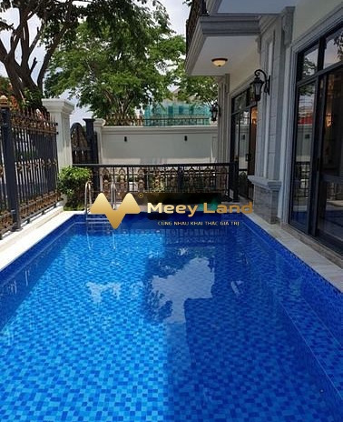 Gồm 5 PN, cho thuê biệt thự thuê ngay với giá cơ bản từ 92 triệu/tháng diện tích trong khoảng 450 m2 vị trí thuận lợi nằm ở Phường Tân Phong, Hồ Chí M...
