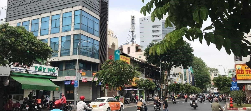 Nằm ở Quận 1, Hồ Chí Minh, bán nhà, bán ngay với giá thực tế từ 160 tỷ diện tích gồm 430m2 cám ơn quý khách đã đọc tin