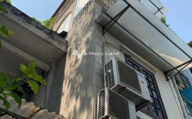 Diện tích thực dài 50m2, cho thuê nhà ở vị trí mặt tiền tọa lạc gần Hoàn Kiếm, Hà Nội, căn nhà có 3 PN giấy tờ nhanh chóng-02