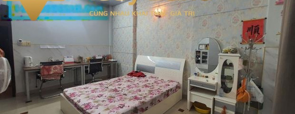Diện tích 72m2 bán nhà ở tọa lạc tại Phường Hiệp Tân, Quận Tân Phú căn nhà bao gồm 5 phòng ngủ vui lòng liên hệ để xem trực tiếp-03