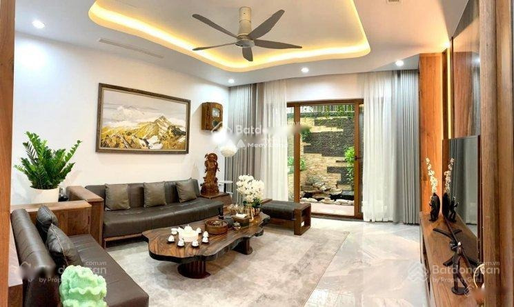 Cho thuê nhà diện tích 120m2 vị trí đặt tại trung tâm Đỗ Quang, Cầu Giấy-01