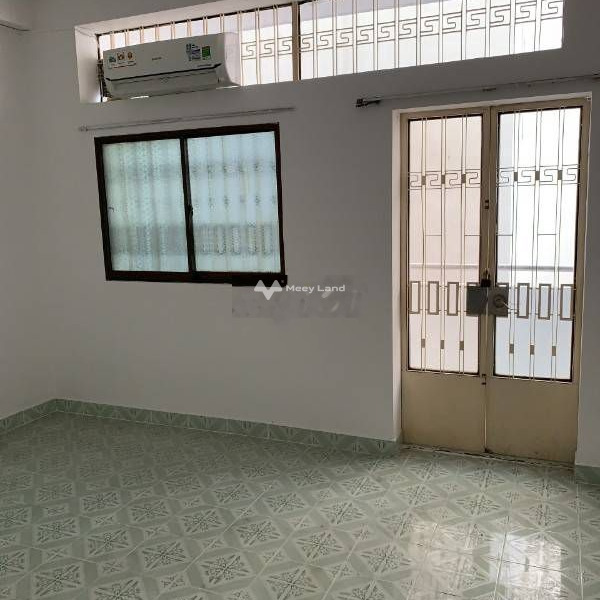 Có diện tích 40m2, cho thuê nhà ở vị trí tốt tại Điện Biên Phủ, Hồ Chí Minh, nhìn chung có 3 phòng ngủ, 2 WC lh để xem ngay-01