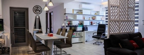 Với diện tích là 670m2, cho thuê biệt thự tọa lạc ngay tại Quận 7, Hồ Chí Minh, nhà này gồm 4 PN, 5 WC khu vực đông đúc-02