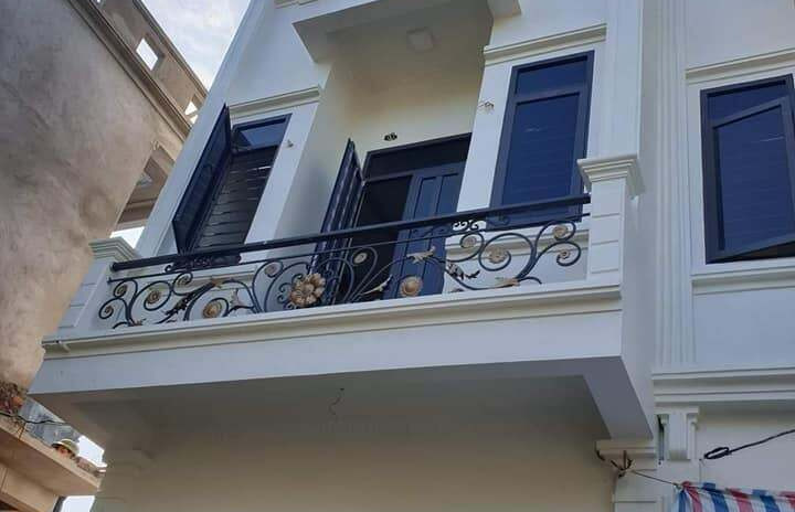 Bán nhà đẹp 3 tầng sân cổng mặt ngõ lớn Phù Long, Trần Tế Xương