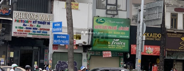 Cần cho thuê nhà ở vị trí mặt tiền tọa lạc tại Quận 1, Hồ Chí Minh, giá thuê mềm 40 triệu/tháng diện tích rất rộng 45m2 nói không với trung gian-02