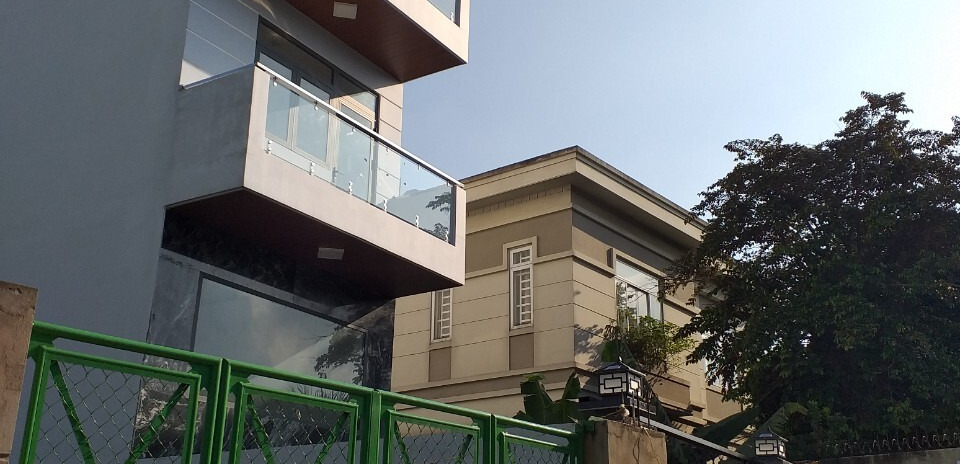 Cần bán gấp căn nhà 4 tầng lầu đường Nguyễn văn Tăng Quận 9 giá chỉ 5 tỷ