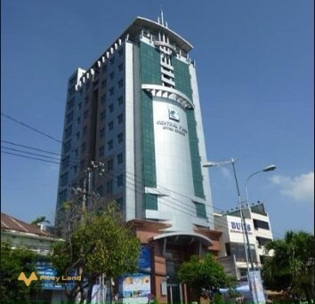 Cần bán gấp toà nhà văn phòng, căn góc 2 mặt tiền, đường Nguyễn Trãi, Phường Bến Thành, Quận 1