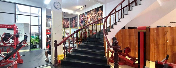Vị trí mặt tiền tọa lạc trên Lương Ngọc Quyến, Đà Nẵng bán nhà bán ngay với giá giao động 12 tỷ căn nhà có 3 PN 3 WC-03