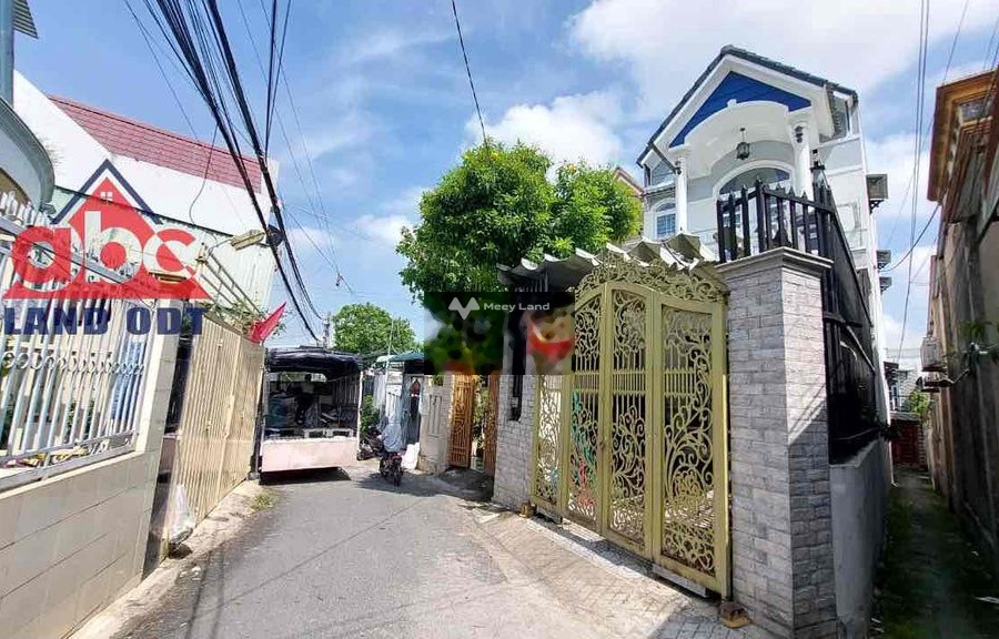 Bán nhà diện tích chuẩn 251m2 vị trí trung tâm Huỳnh Dân Sanh, Biên Hòa bán ngay với giá siêu mềm 3.6 tỷ tổng quan trong ngôi nhà 10 phòng ngủ, 6 WC-01