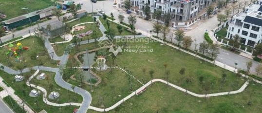 Diện tích 250m2, bán biệt thự vị trí ngay Vành Đai 4, Mê Linh, hướng Đông Nam, nhìn chung có tổng 4 phòng ngủ, 4 WC nội thất đầy đủ-02