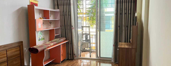 Cho thuê chung cư vị trí đặt tọa lạc ngay tại Vĩnh Phúc, Ba Đình, tổng quan có 2 phòng ngủ, 1 WC nội thất sang trọng-02