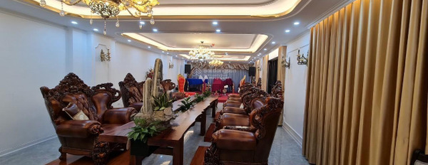 Nhà 13 PN bán nhà bán ngay với giá thị trường 65 tỷ diện tích chuẩn 130m2 nằm tại Nguyễn Văn Cừ, Ngọc Lâm-02