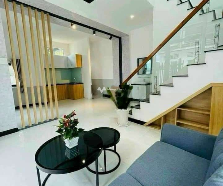 Nhà có 3 PN bán nhà ở diện tích chuẩn 90m2 bán ngay với giá mua liền chỉ 790 triệu vị trí thuận lợi ngay trên Tân Túc, Bình Chánh-01