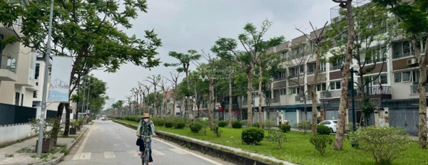 Bán liền kề nội thất hiện có Cơ bản mặt tiền tọa lạc tại Dương Nội, Hà Đông giá bán khuyến mãi chỉ 16 tỷ diện tích quy ước 82.5m2, căn nhà gồm 6 PN-03