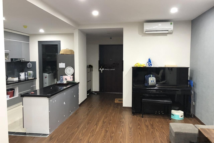 Tọa lạc tại Long Biên, Hà Nội, cho thuê chung cư thuê ngay với giá cực mềm 13 triệu/tháng, trong căn hộ gồm có 3 PN, 2 WC khu vực dân cư-01