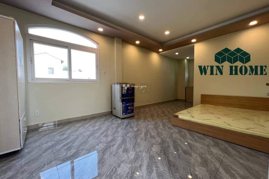 Cho thuê nhà vị trí mặt tiền nằm ở Tống Văn Hên, Phường 15, giá thuê khởi điểm 4.5 triệu/tháng Có tổng diện tích 30m2, trong căn này bao gồm 1 PN-01