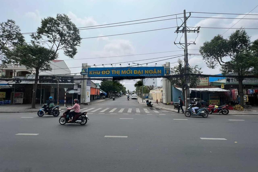 Bán nhà vị trí mặt tiền nằm ở Nguyễn Văn Cừ, Ninh Kiều bán ngay với giá cạnh tranh 16.8 tỷ diện tích 99.5m2 hướng Đông - Nam-01