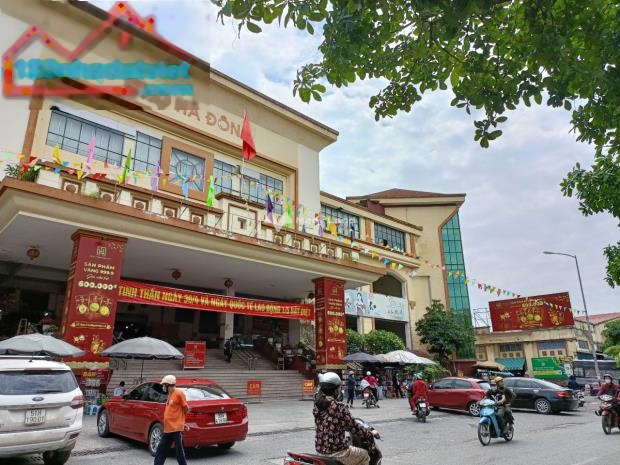Đường có độ ngang 10 m vị trí mặt tiền ngay tại Nguyễn Trãi, Hà Nội bán nhà bán ngay với giá cực tốt từ 7.7 tỷ trong nhà tổng quan gồm 3 phòng ngủ-01