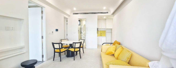 Trong căn hộ tổng quan gồm có 2 phòng ngủ, bán chung cư tọa lạc ngay trên Đt 975, Phú Quốc, tổng quan căn hộ bao gồm có 2 PN, 2 WC khu vực đông đúc-03