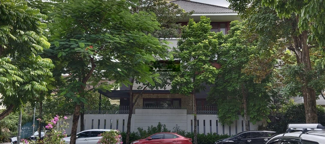 Bán hộ căn nhà vị trí đẹp ngay tại Trần Kim Xuyến, Cầu Giấy bán ngay với giá rẻ 86 tỷ có diện tích chung là 330m2 chính chủ đăng tin