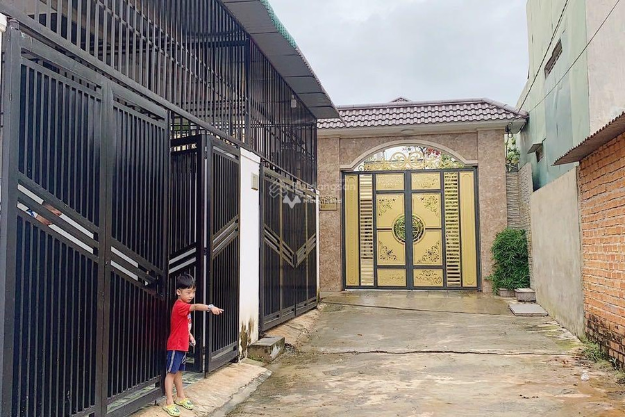 Có diện tích gồm 90m2 bán nhà vị trí mặt tiền nằm trên Trần Phú, Buôn Ma Thuột trong nhà tổng quan gồm có 3 PN 2 WC liên hệ trực tiếp để được tư vấn-01