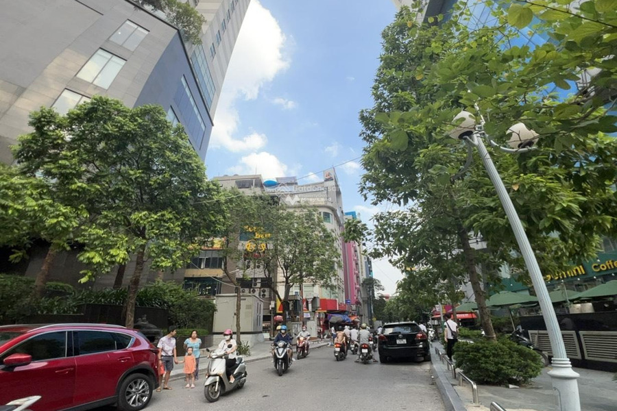Giá chỉ 35 tỷ bán nhà có diện tích 105m2 mặt tiền tọa lạc ngay tại Hoàng Ngân, Hà Nội cảm ơn đã xem tin.-01