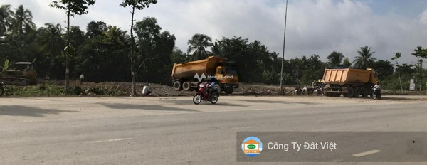 Nằm tại Long Hưng, Biên Hòa bán đất 3.72 tỷ, hướng Tây - Bắc có diện tích trung bình 120m2-02