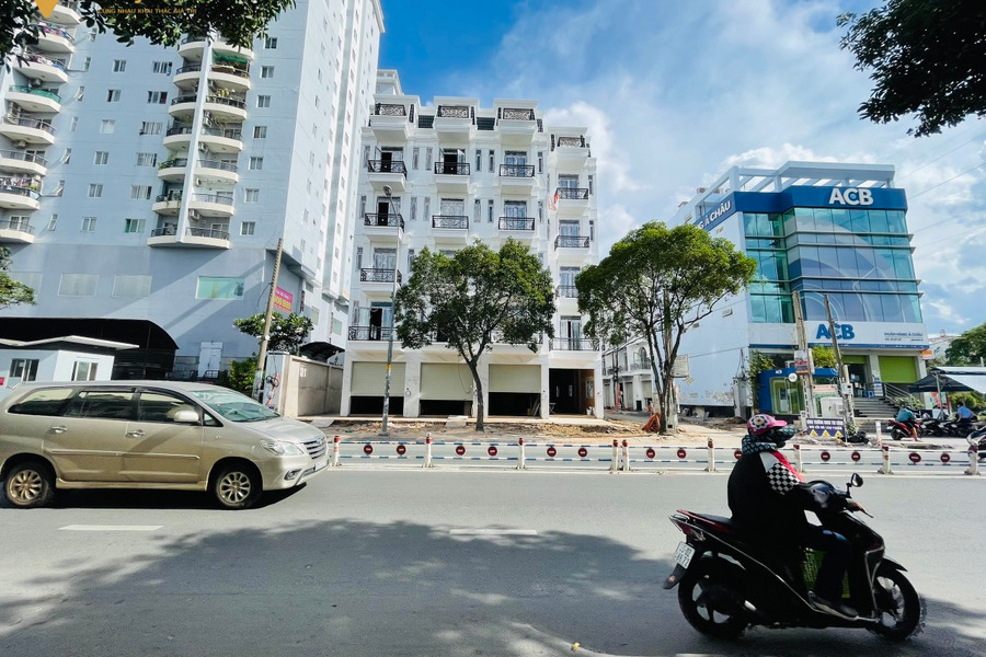 Bán nhà phố Versatile Home  350m2 quận Tân Phú-01