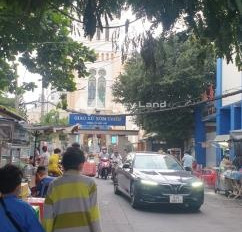 Cần bán biệt thự tại Xóm Chiếu, Hồ Chí Minh, bán ngay với giá 9 tỷ với diện tích tiêu chuẩn 90m2, trong nhà nhìn chung gồm 3 PN vị trí thuận lợi-02