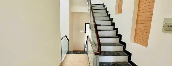 Diện tích 108m2 bán nhà ở tọa lạc ngay ở Đường Số 32, Tân Phong hướng Nam ngôi nhà gồm có 4 PN 6 WC cám ơn quý khách đã đọc tin-03