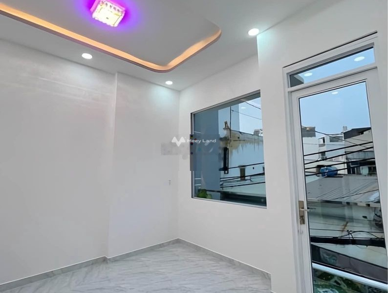 Ngôi nhà gồm 3 phòng ngủ bán nhà bán ngay với giá khởi điểm từ 320 triệu diện tích chuẩn 60m2 vị trí tiện lợi ngay tại Hóc Môn, Hồ Chí Minh-01