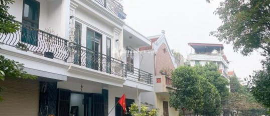 Bán nhà vị trí đẹp tọa lạc trên Thanh Am, Long Biên bán ngay với giá gốc chỉ 8.1 tỷ có diện tích chung là 50m2 tổng quan trong căn nhà gồm 2 PN-03