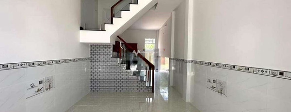 Tổng giá 780 triệu, bán chung cư có diện tích khoảng 72m2 vị trí đặt ngay Bình Chánh, Hồ Chí Minh, trong căn hộ có tổng 3 PN, 3 WC lh ngay!-03